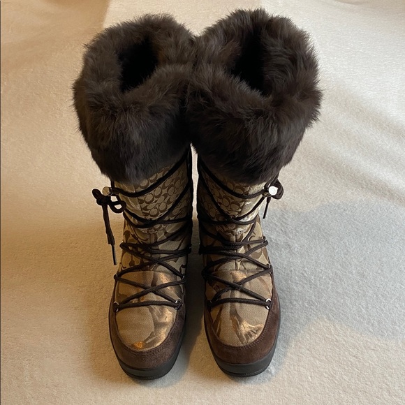 Coach Laurlyn Q139 Leather Winter Boots Patchwork โCโsโ Quilted. Zip Up. Sz. 9 M - Picture 4 of 17